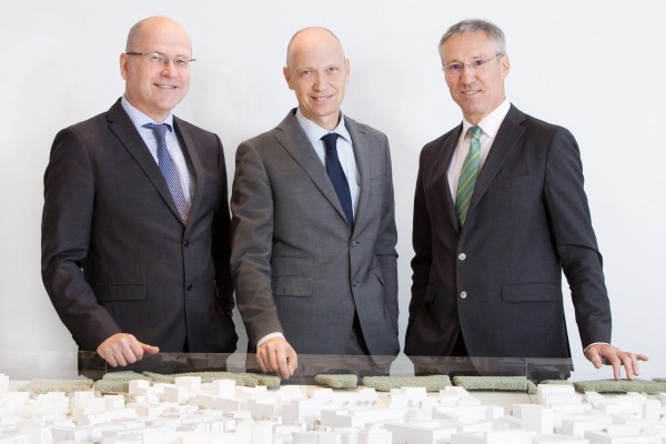 Vorstand
                                    Wien 3420 (v.l.n.r.): Heinrich Kugler (COO), Alexander Kopecek (CFO), Gerhard Schuster (CEO)